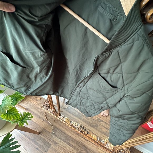 Frank And Oak Skyline Reversible Bomber in Rosin, size small - Picture 7 of 14